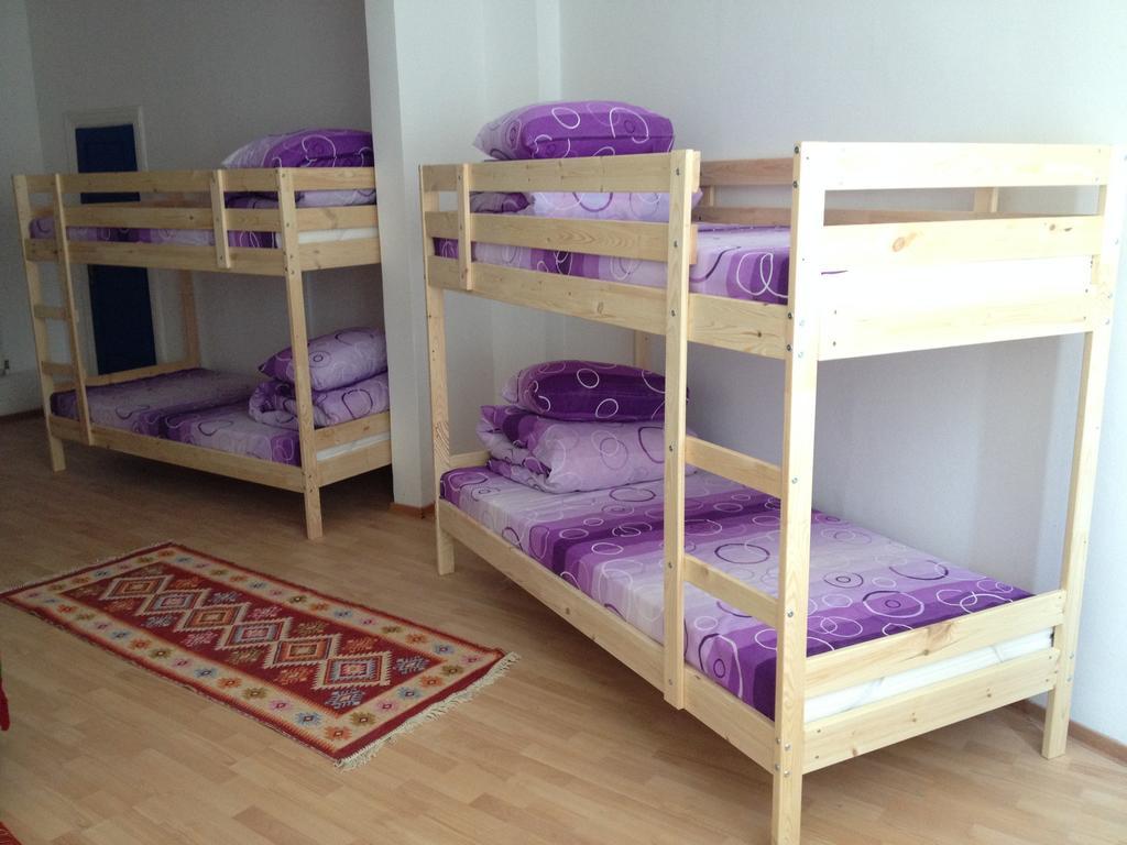 Bucur'S Shelter Hostel Bukareszt Pokój zdjęcie